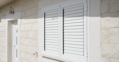 Las mallorquinas de aluminio en la arquitectura moderna